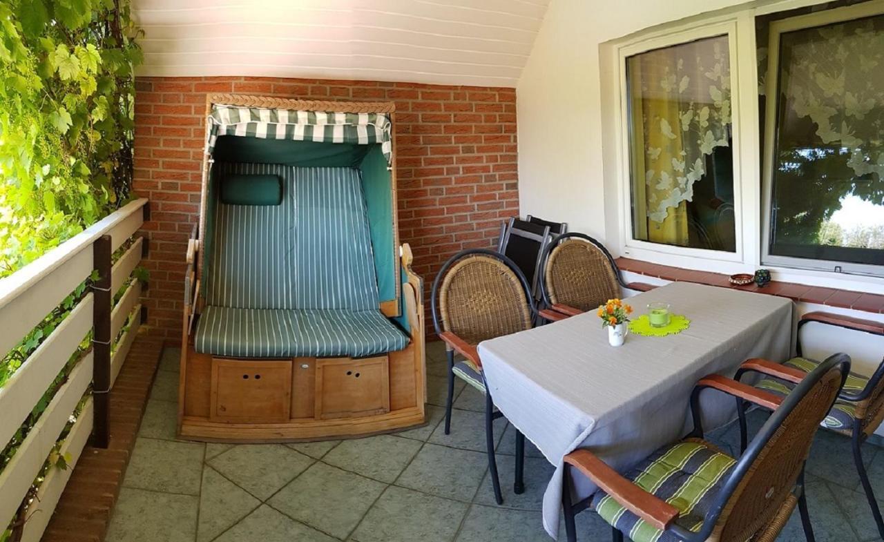 Ferienwohnnung Kathrin Apartment Wremen Exterior photo